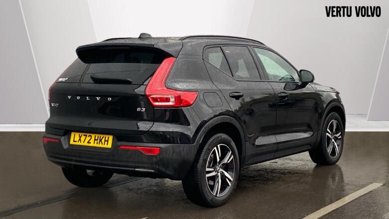 Volvo XC40 2.0 B3P Plus Dark 5dr Auto Petrol Estate